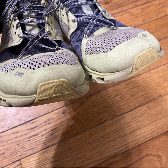 On Cloudstratus Running Sneakers in Pistachio/Grey Size 10.5 - Picture 6 of 11